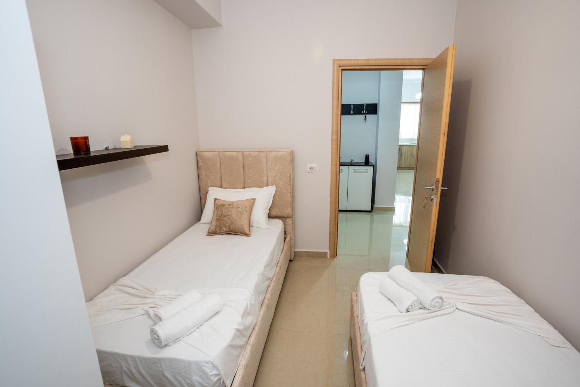 A&V Apartments Sarandë Exterior foto